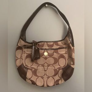 A Coach hobo classic